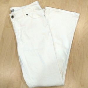 Chico's Platinum white, bootcut jeans. Sz. 0.5